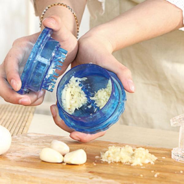 New Kitchen Hand Tools Plastic Garlic Press Presser Crusher Masher Cutter Slicer #2 image
