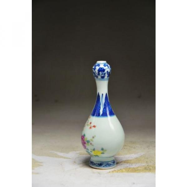 Sublime Chinese blue and white porcelain hand painting people garlic shape vase #1 image