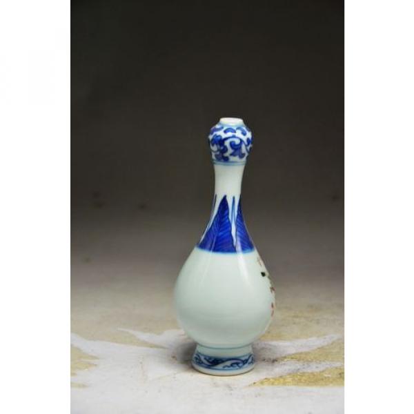 Sublime Chinese blue and white porcelain hand painting people garlic shape vase #4 image